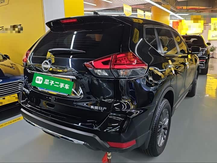 Nissan X-Trail 2025 2025款 荣誉 2.0L 两驱真心版