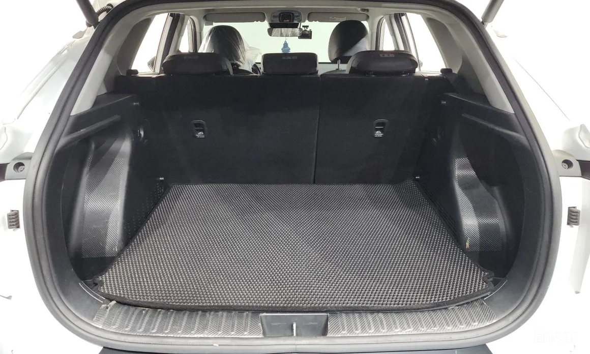 Фото 18 - Hyundai Kona