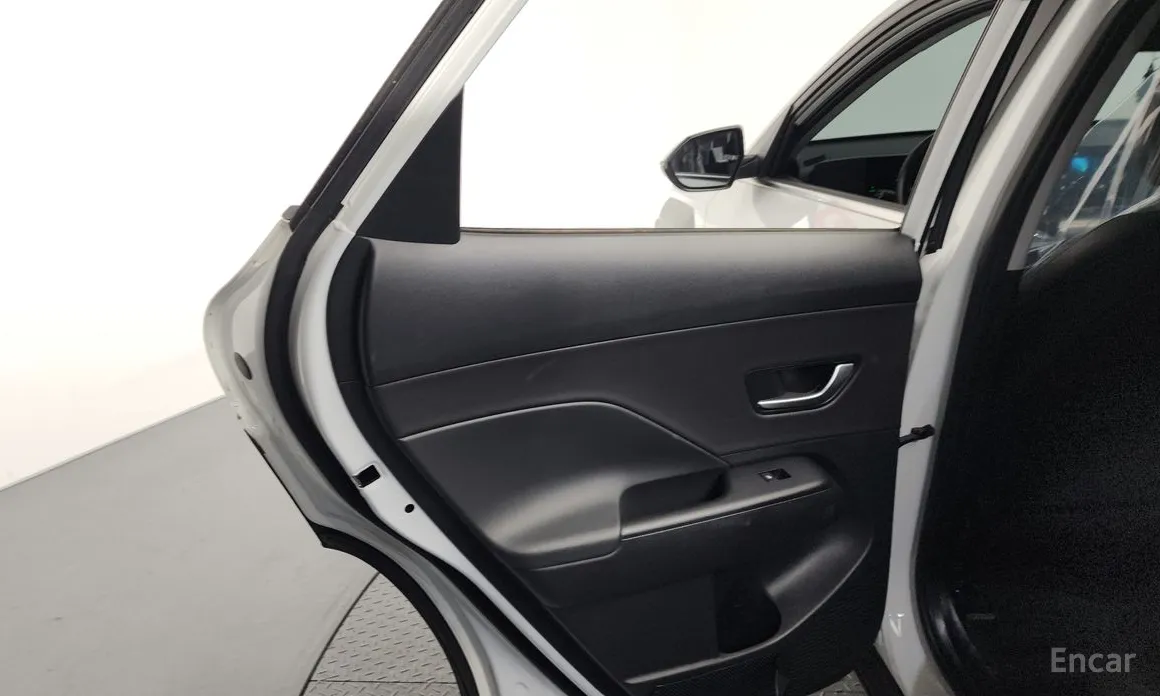 Фото 25 - Hyundai Kona