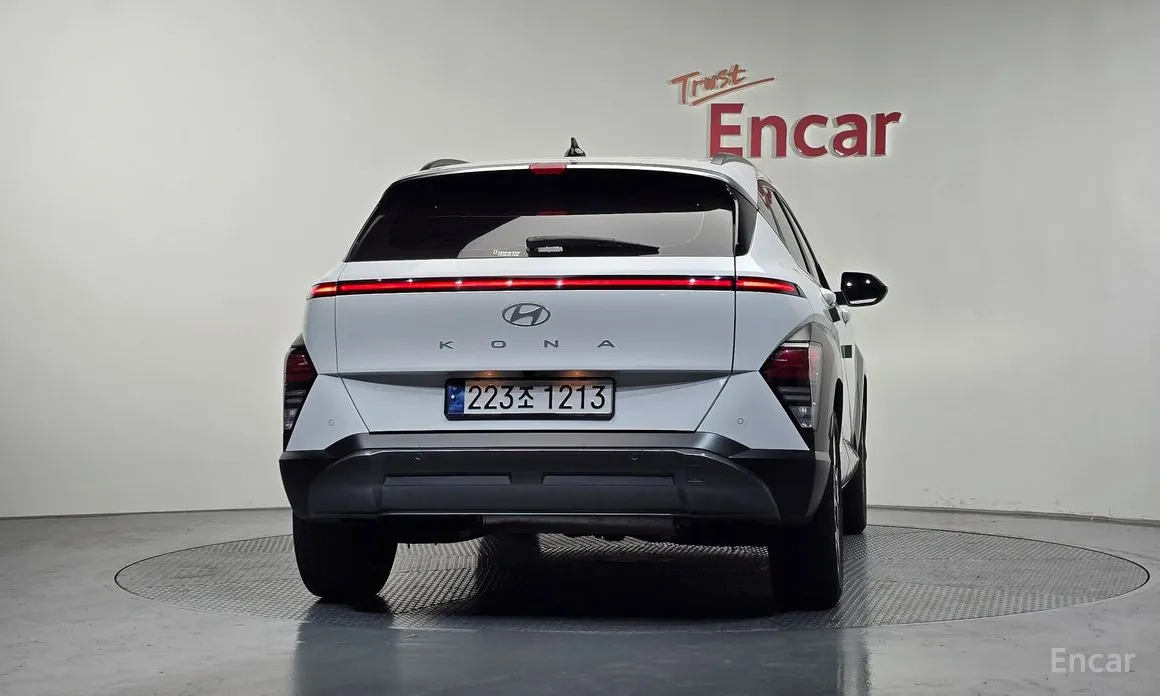 Фото 4 - Hyundai Kona