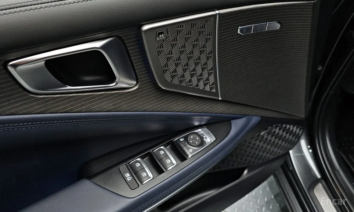 Kia K8 2024 Signature Black