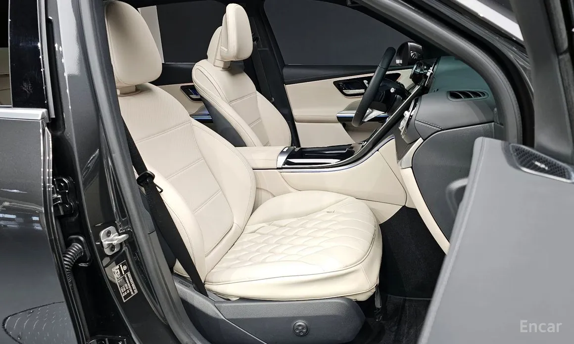Mercedes-Benz GLC-Class 2023 GLC 300 4MATIC Avantgarde