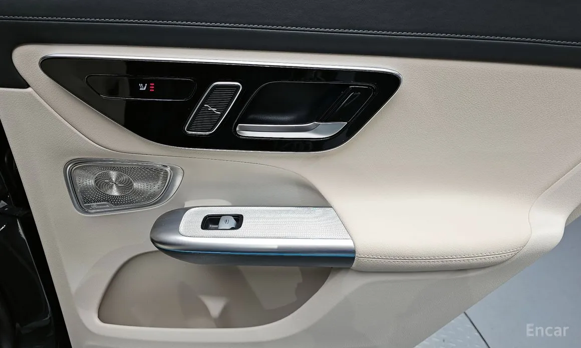 Mercedes-Benz GLC-Class 2023 GLC 300 4MATIC Avantgarde