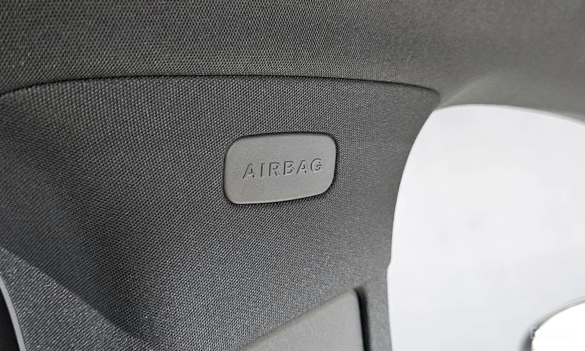 Mercedes-Benz GLC-Class 2023 GLC 300 4MATIC Avantgarde