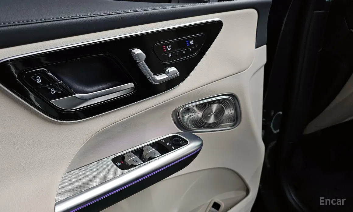 Mercedes-Benz GLC-Class 2023 GLC 300 4MATIC Avantgarde