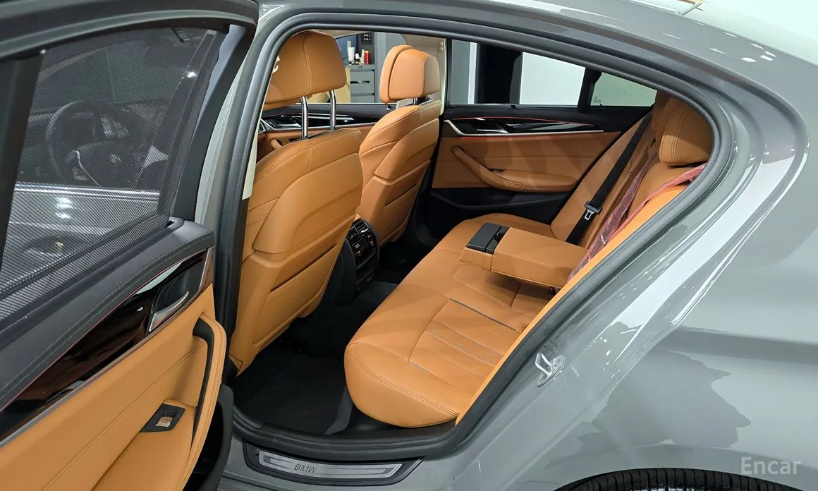 BMW 5 Series 2017 520i Luxury