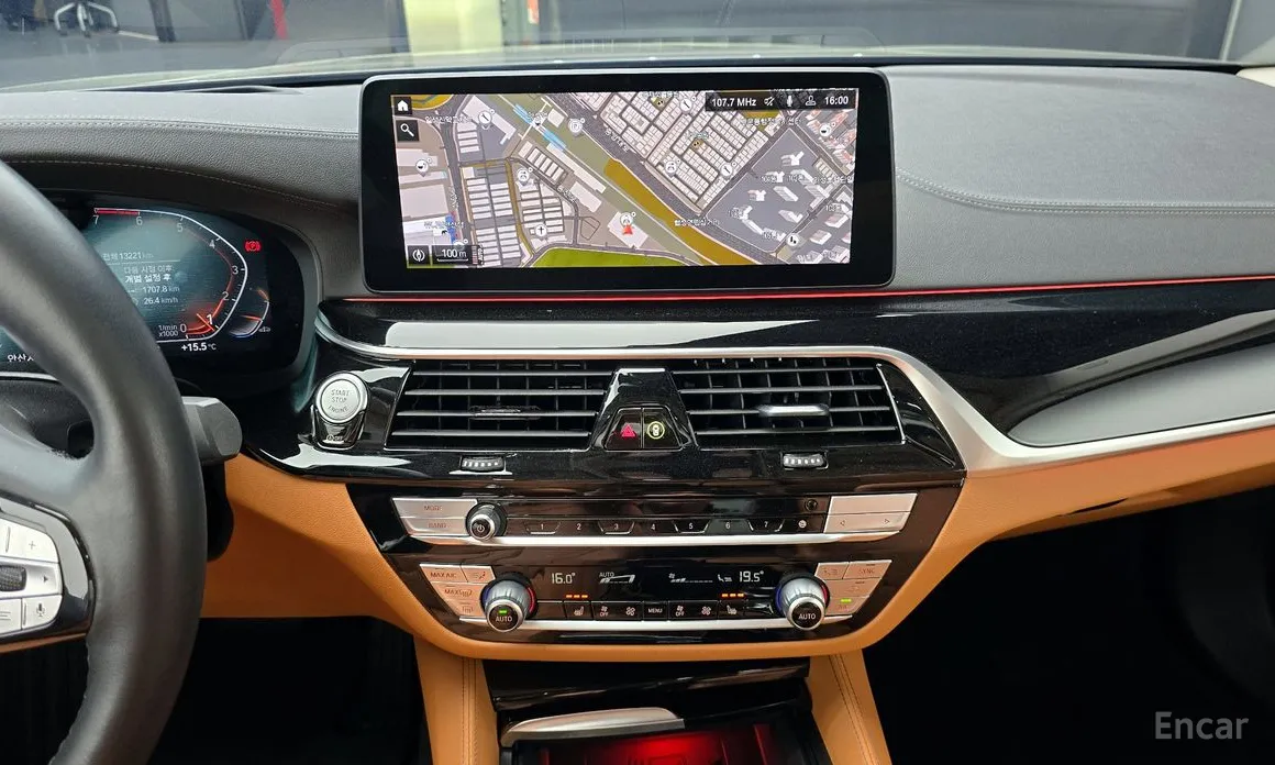 BMW 5 Series 2017 520i Luxury