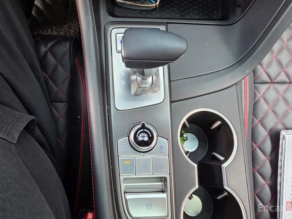 Genesis G70 2020 Gasoline 2.5T 2WD