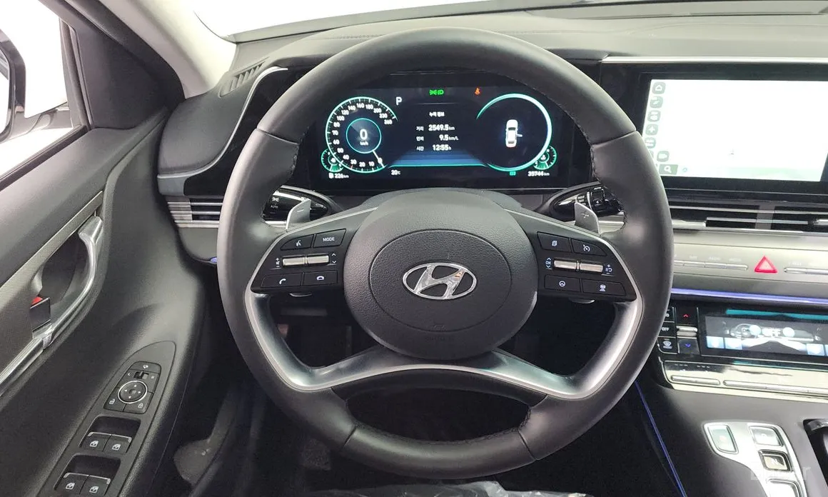 Фото 13 - Hyundai Grandeur