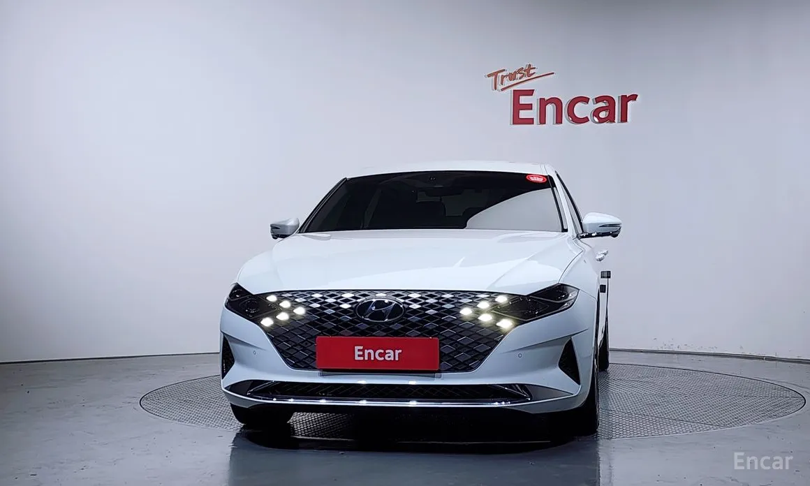 Фото 3 - Hyundai Grandeur