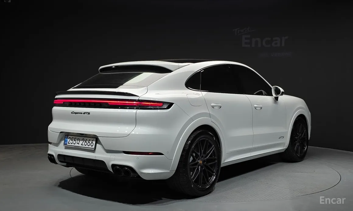 Фото 2 - Porsche Cayenne