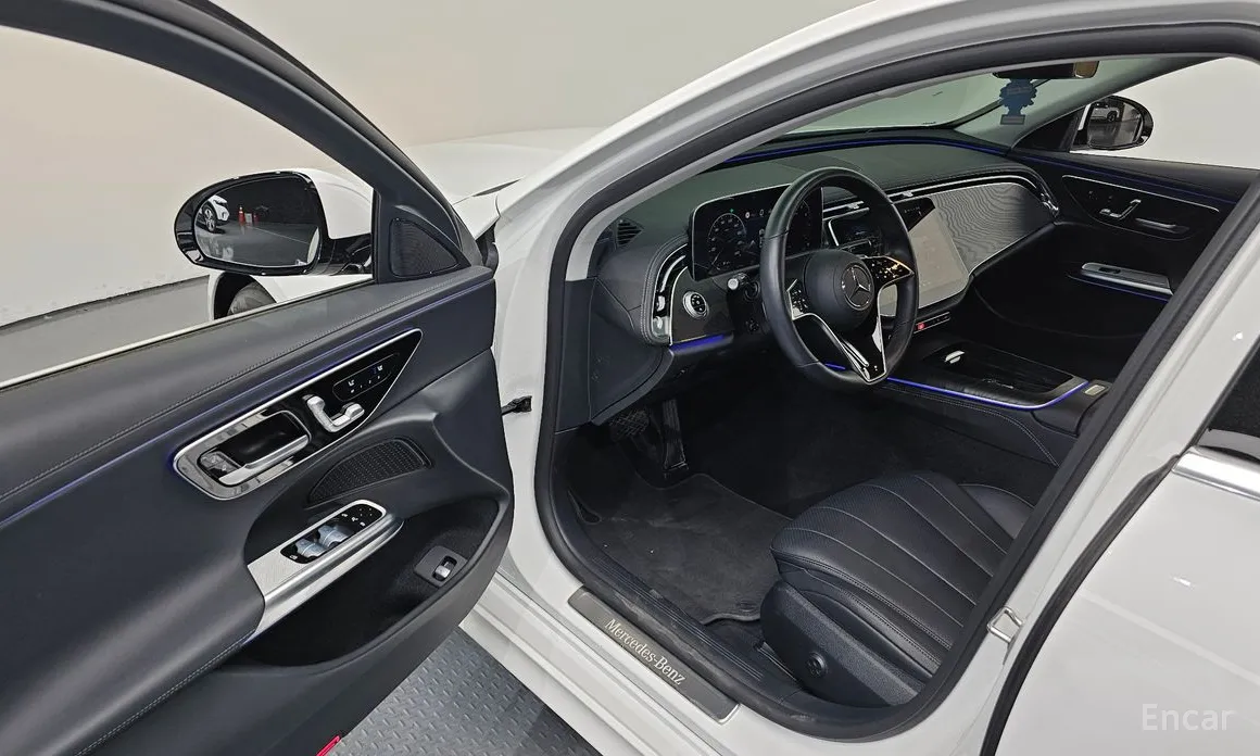 Mercedes-Benz E-Class 2024 E200 Avantgarde