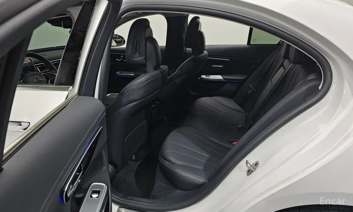 Mercedes-Benz E-Class 2024 E200 Avantgarde