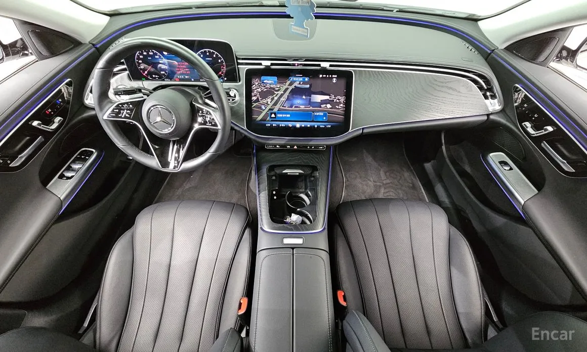 Mercedes-Benz E-Class 2024 E200 Avantgarde