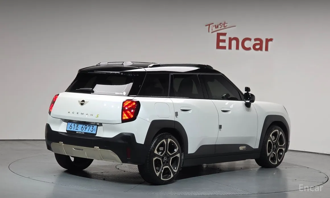 Mini Aceman 2025 SE Favoured