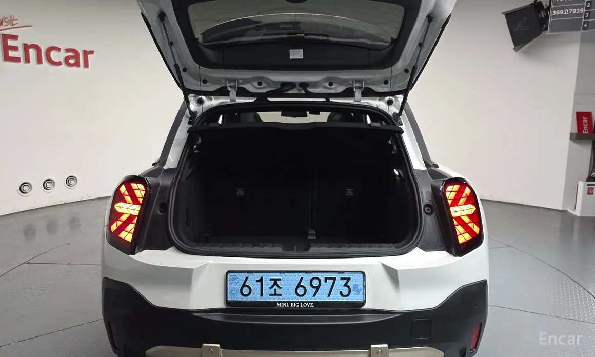 Mini Aceman 2025 SE Favoured