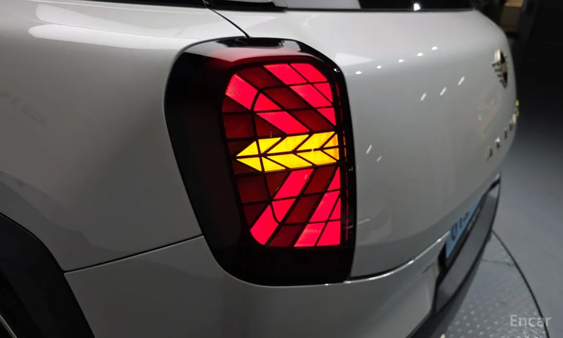 Mini Aceman 2025 SE Favoured