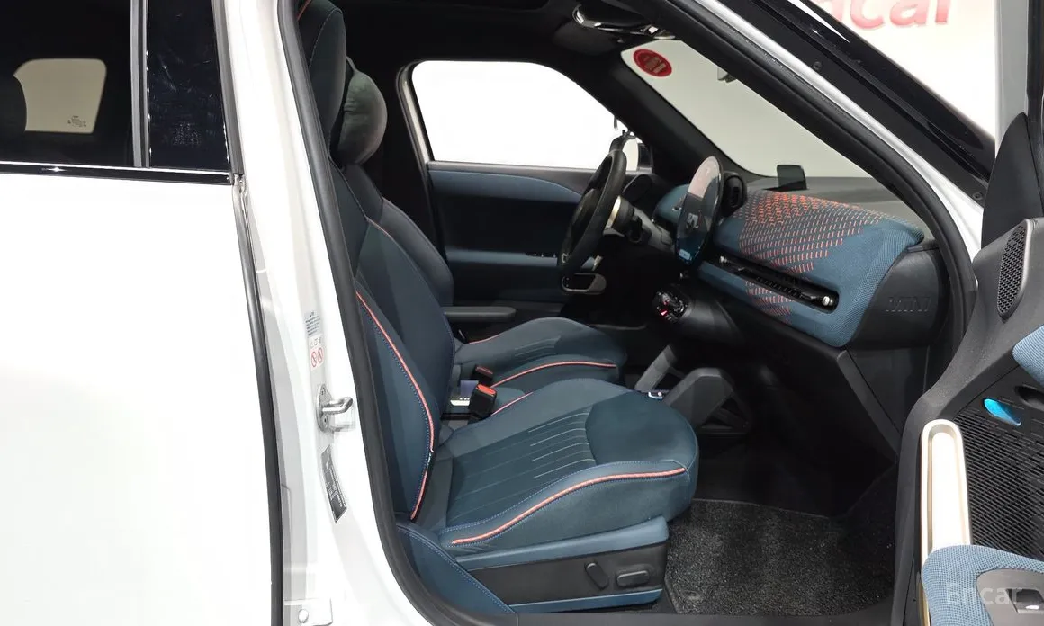 Mini Aceman 2025 SE Favoured