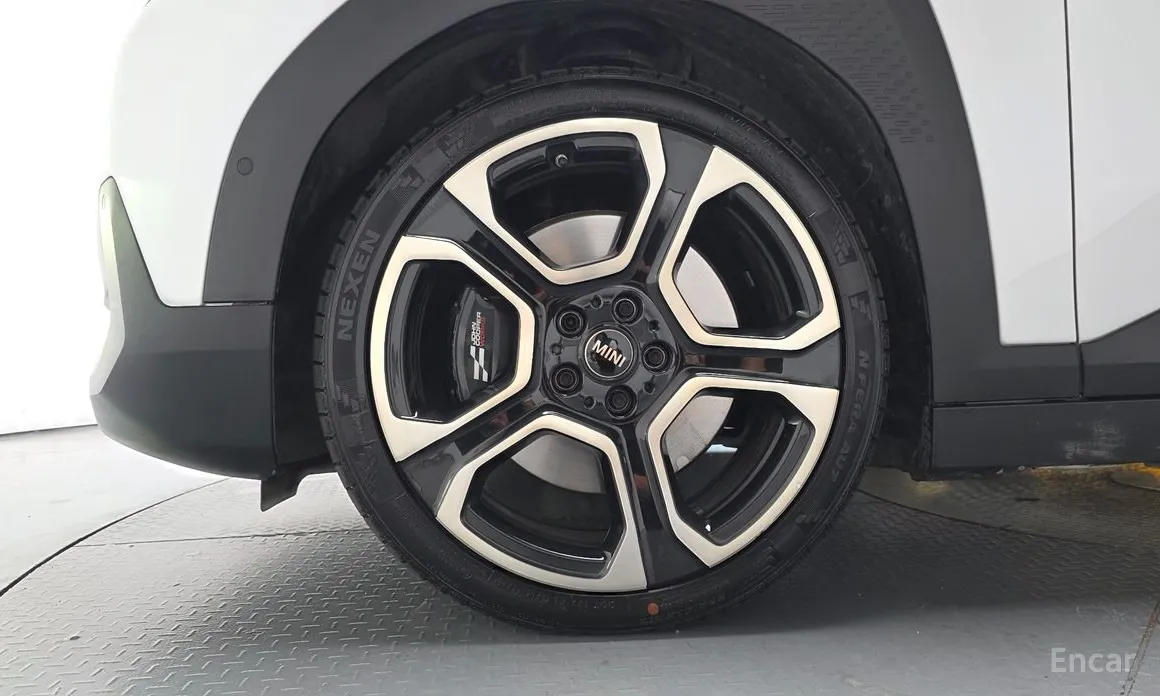 Mini Aceman 2025 SE Favoured
