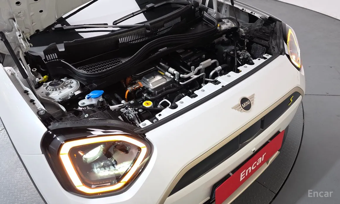 Mini Aceman 2025 SE Favoured