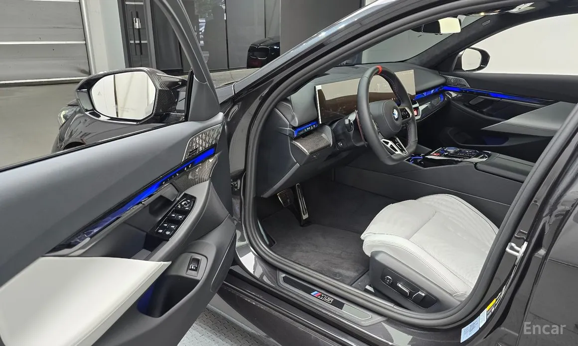 BMW M5 2024 M5 Sedan