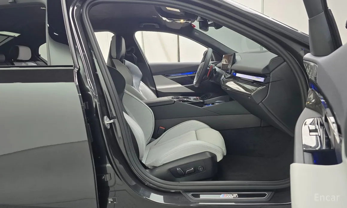 BMW M5 2024 M5 Sedan