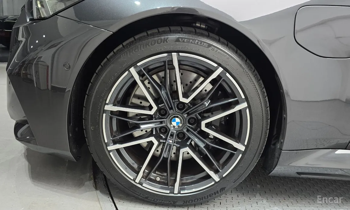 BMW M5 2024 M5 Sedan
