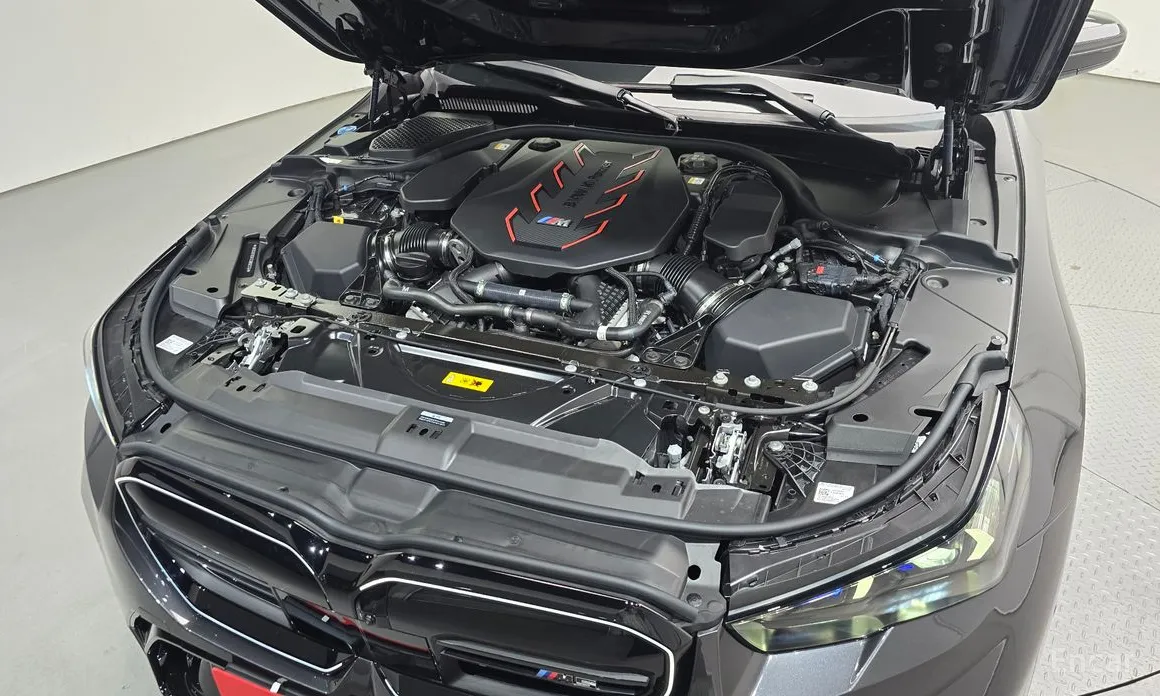 BMW M5 2024 M5 Sedan