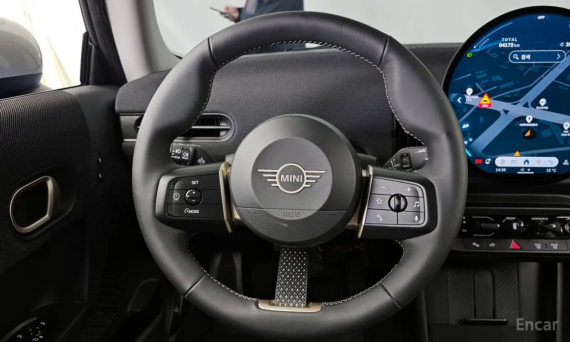 Mini Cooper 2024 Classic