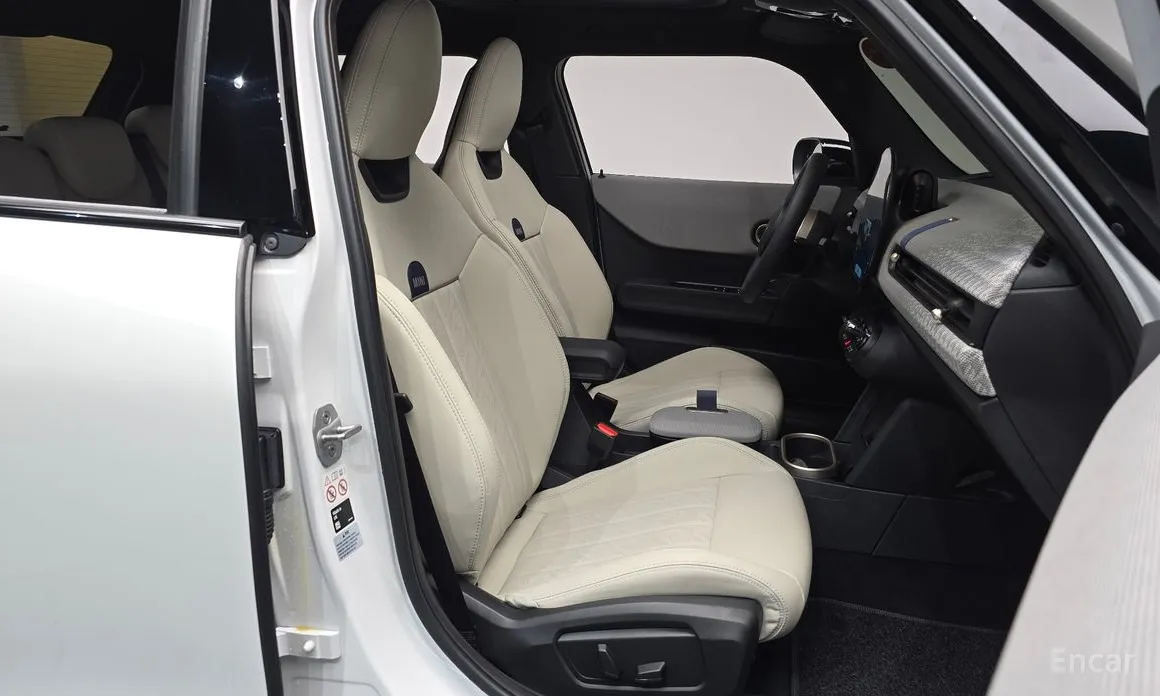 Mini Cooper 2024 5 Door Favoured