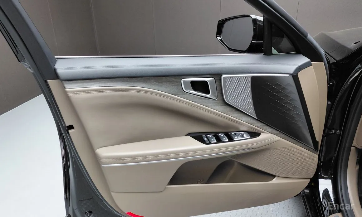 Photo 24 - Kia K8
