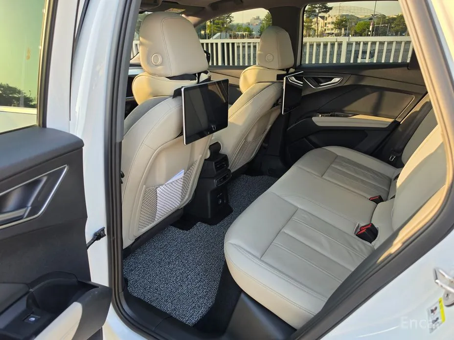 Audi Q4 e-tron 2022 40 Premium