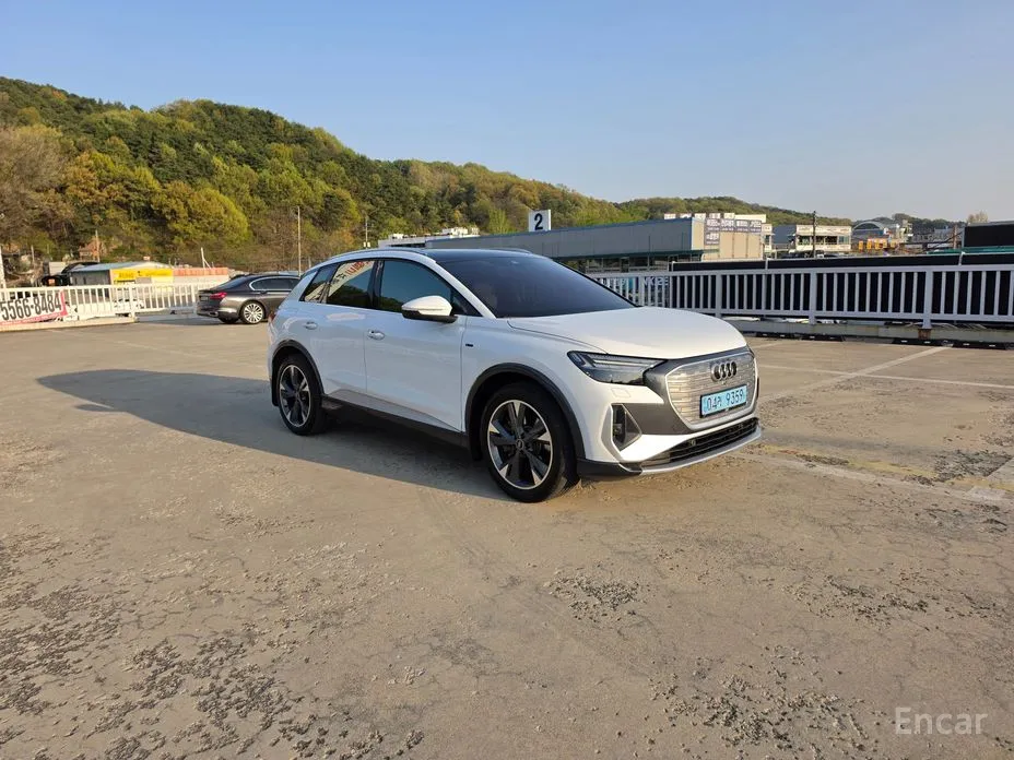 Audi Q4 e-tron 2022 40 Premium