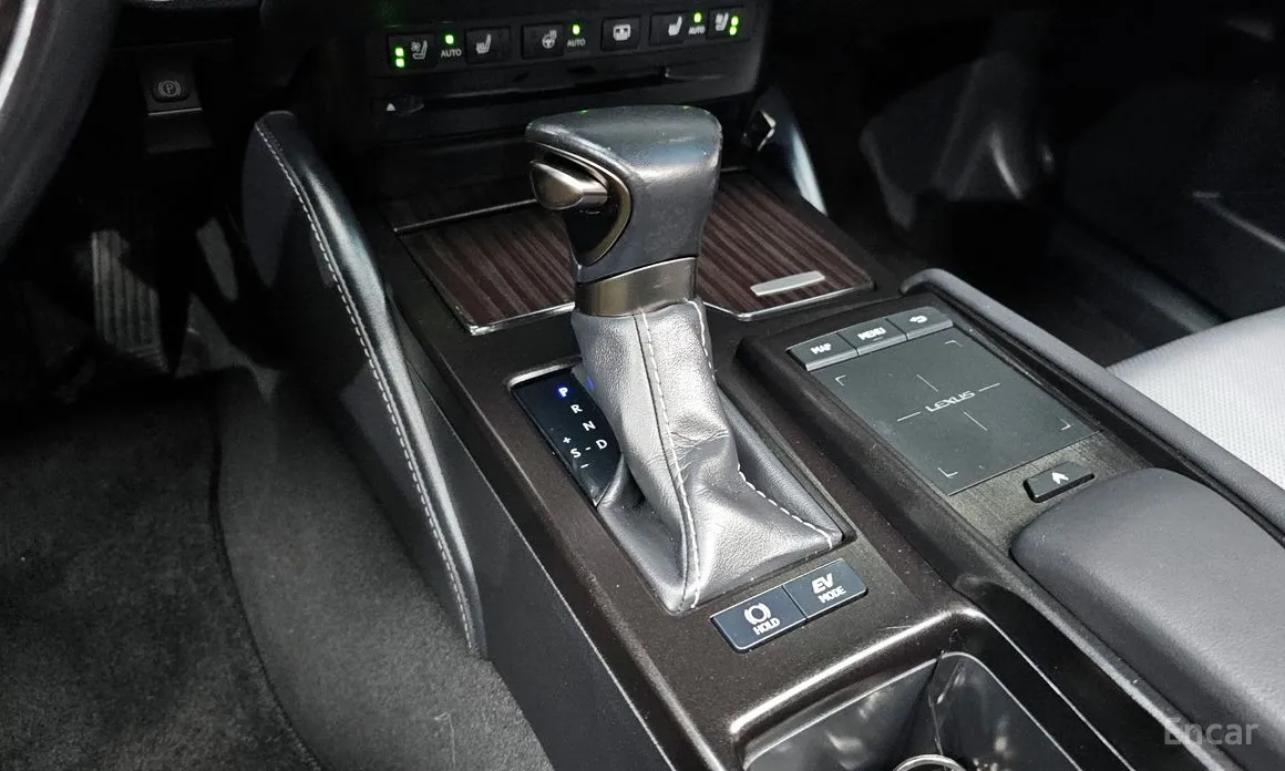 Lexus ES 2018 Luxury Plus