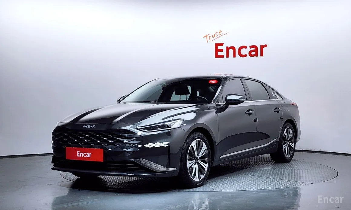 Photo 1 - Kia K8
