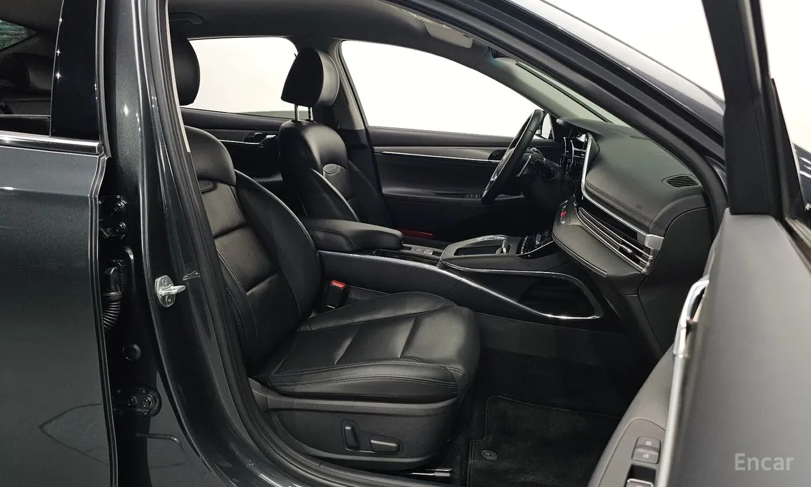 Фото 10 - Hyundai Grandeur