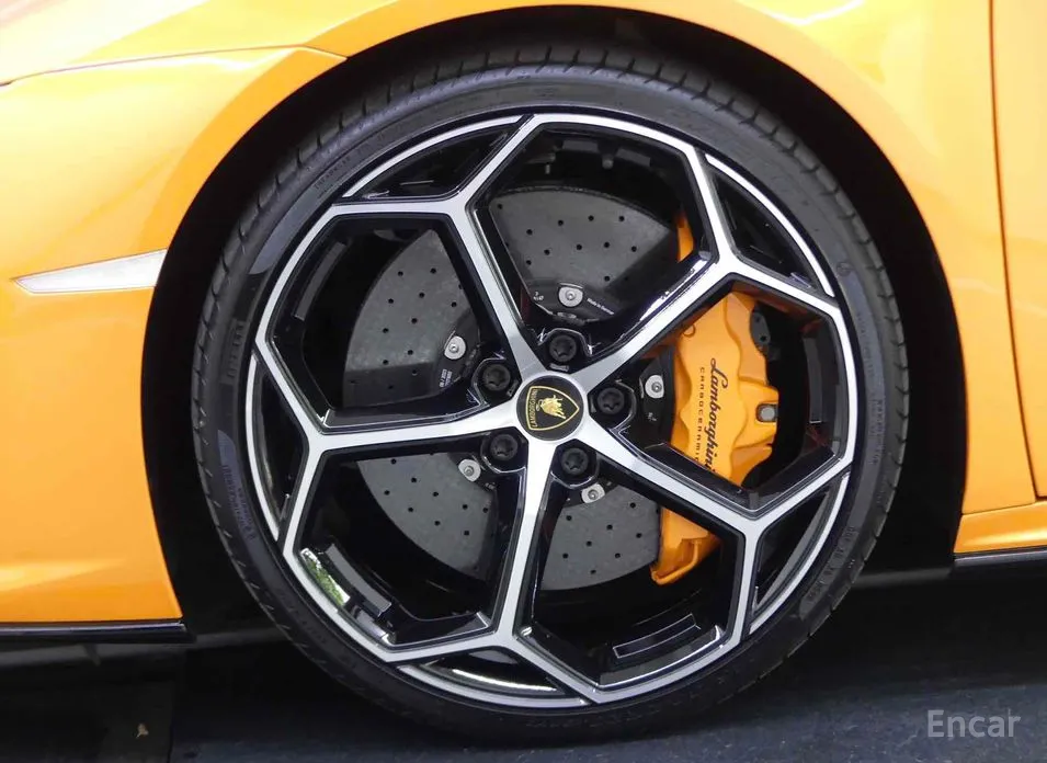 Lamborghini Huracan 2014 LP640-4 EVO Spyder