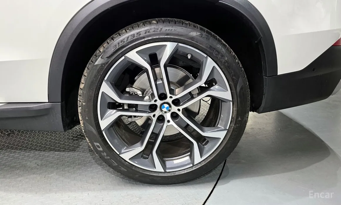 Фото 21 - BMW X5