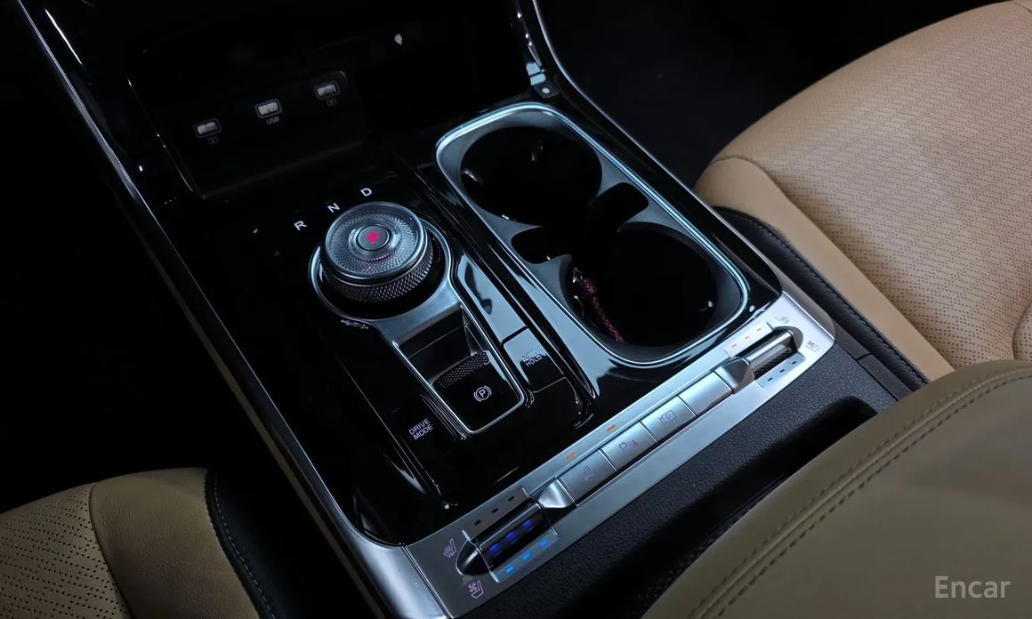 Фото 9 - Kia Carnival