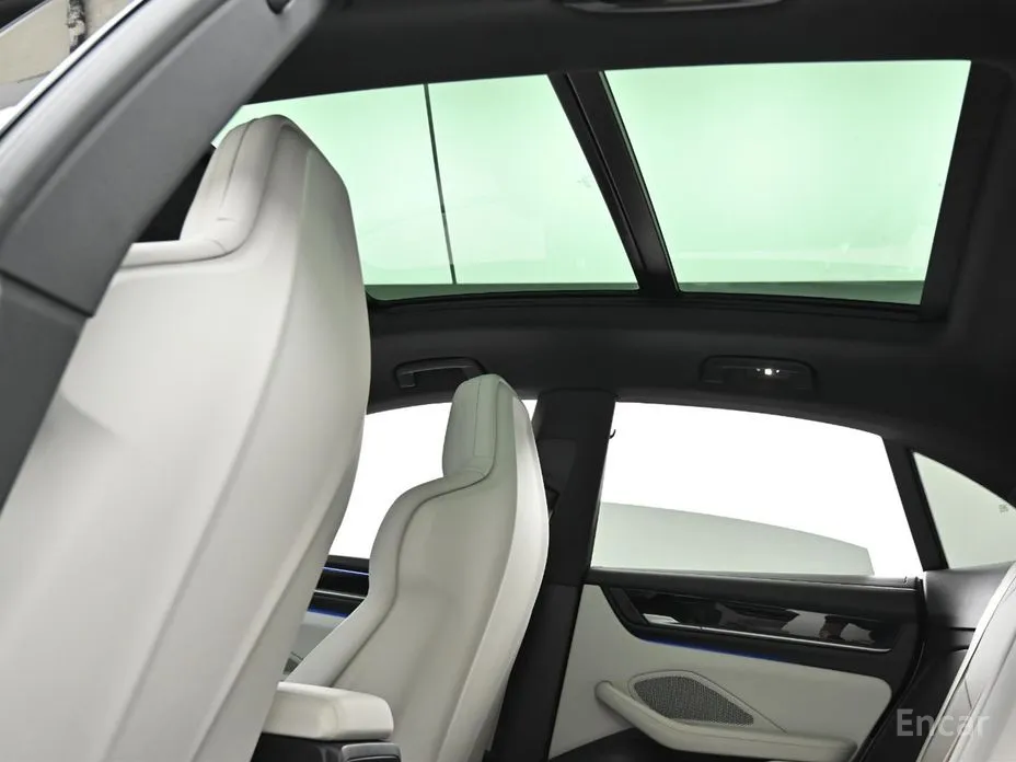 Porsche Macan 2024 Base 4