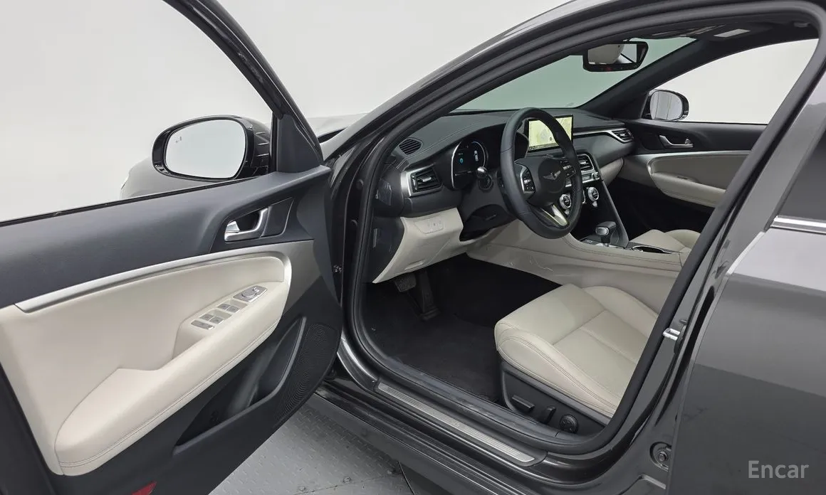Genesis G70 2022 Gasoline 2.0T 2WD