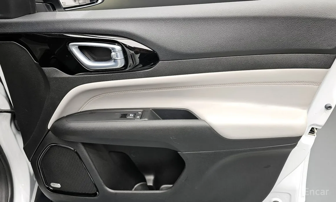Фото 25 - Jeep Compass