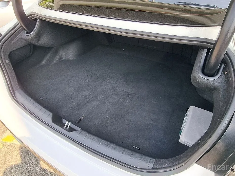 Hyundai Sonata 2023 2.0 LPG(Rent)