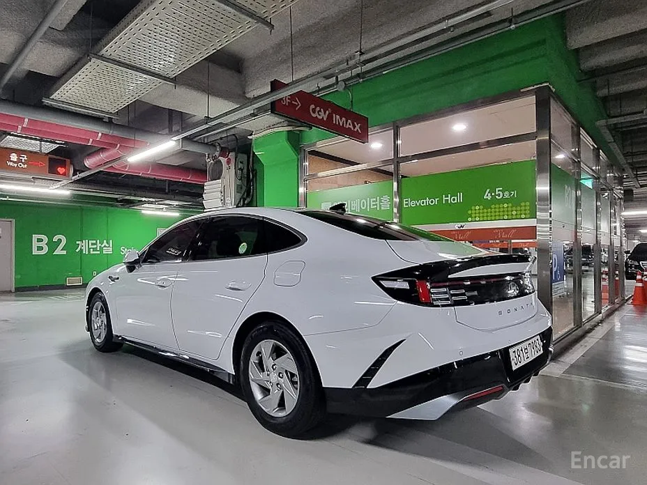 Hyundai Sonata 2023 2.0 LPG(Rent)