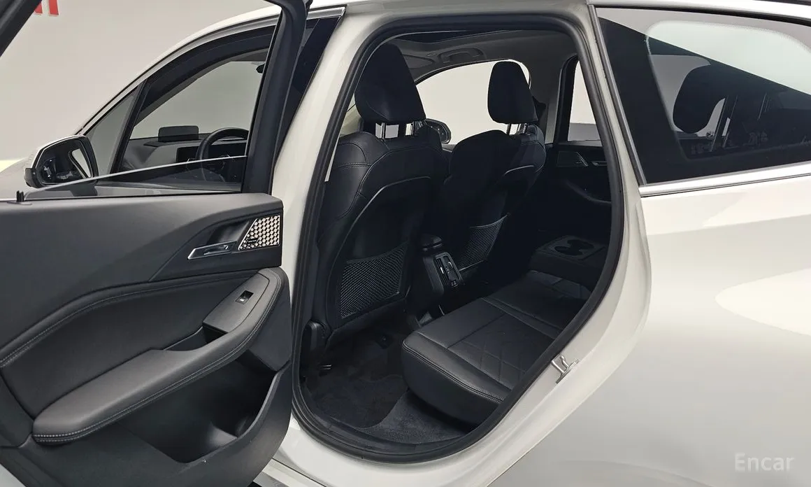 BMW 2 Series 2022 220i Luxury
