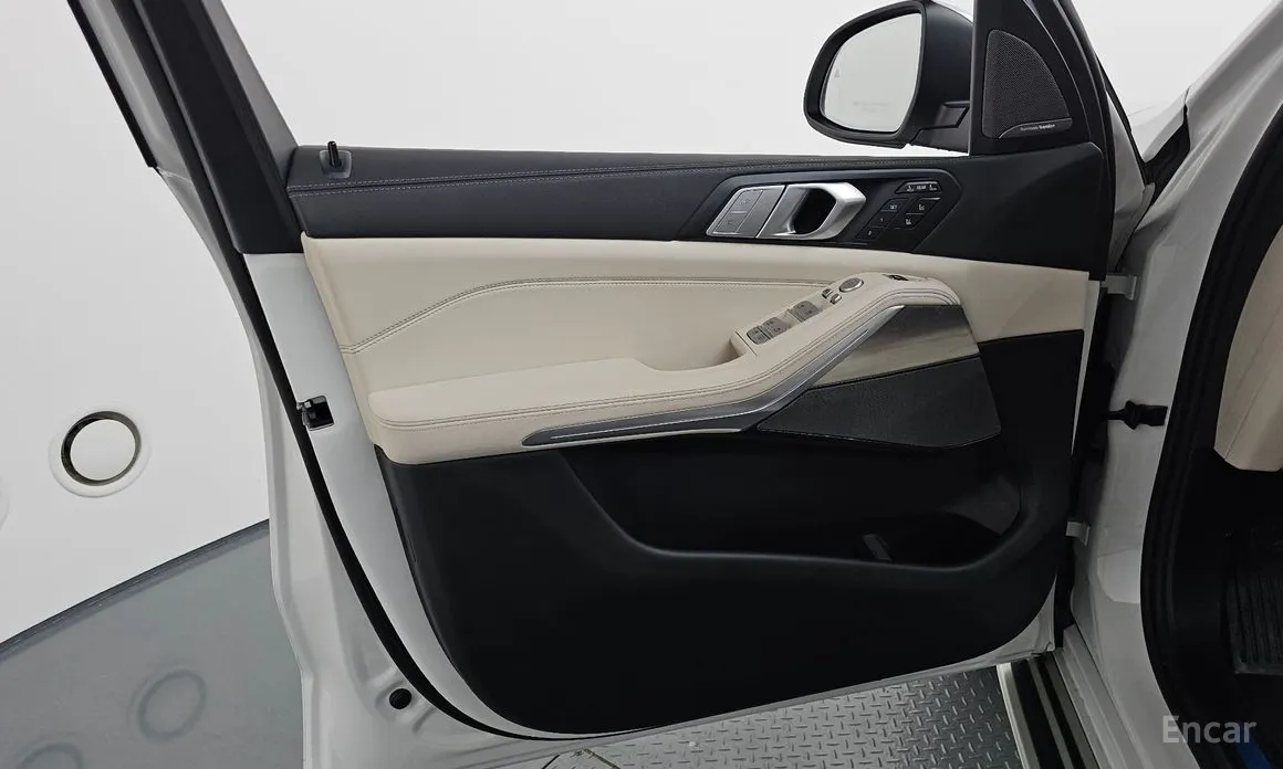 Фото 24 - BMW X7