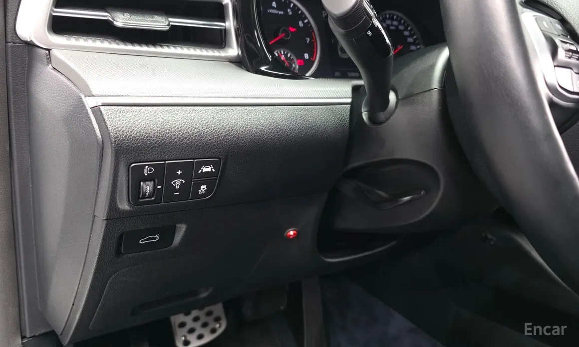 Photo 17 - Kia K5