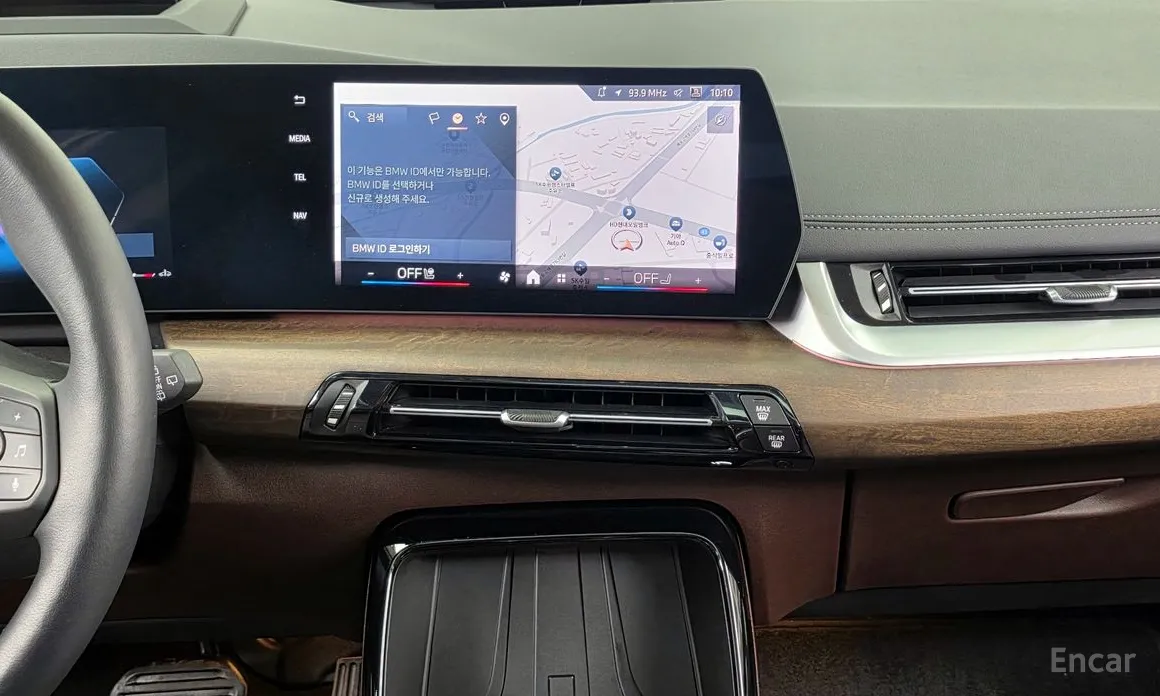 BMW 2 Series 2022 220i Luxury