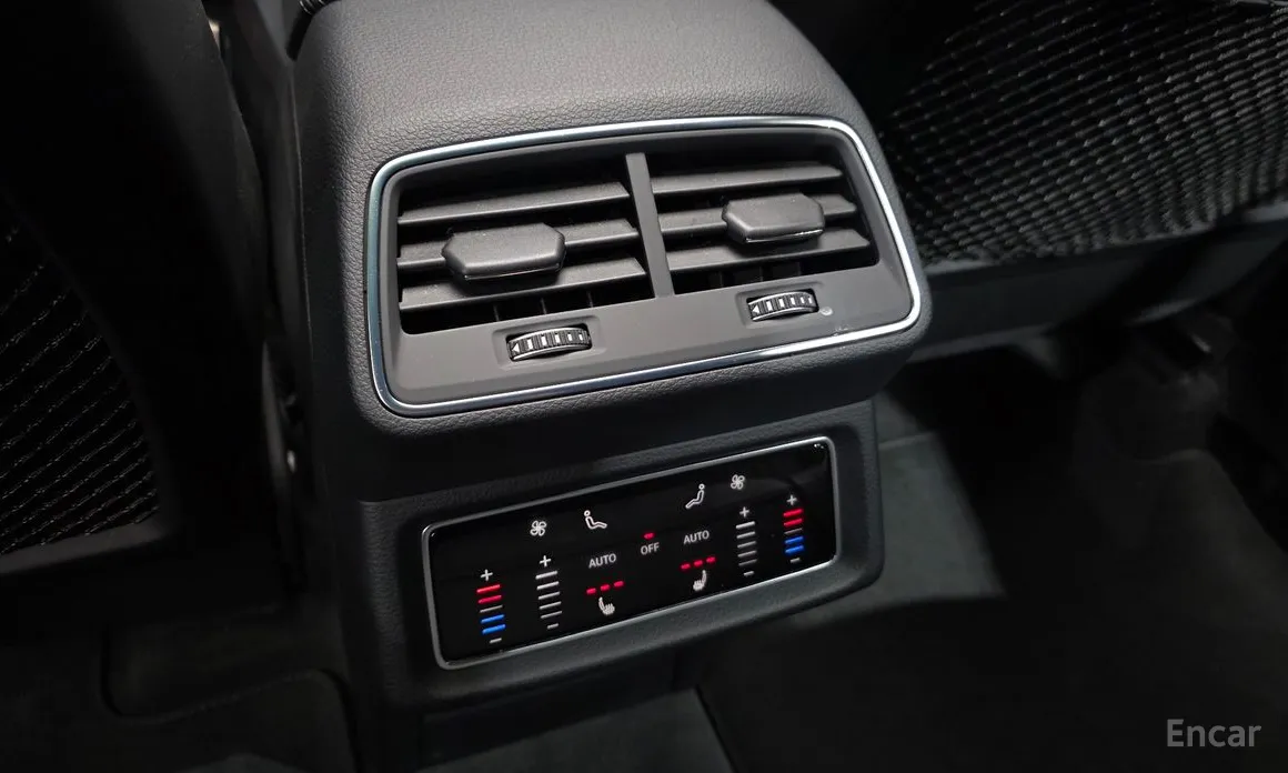 Фото 27 - Audi e-tron