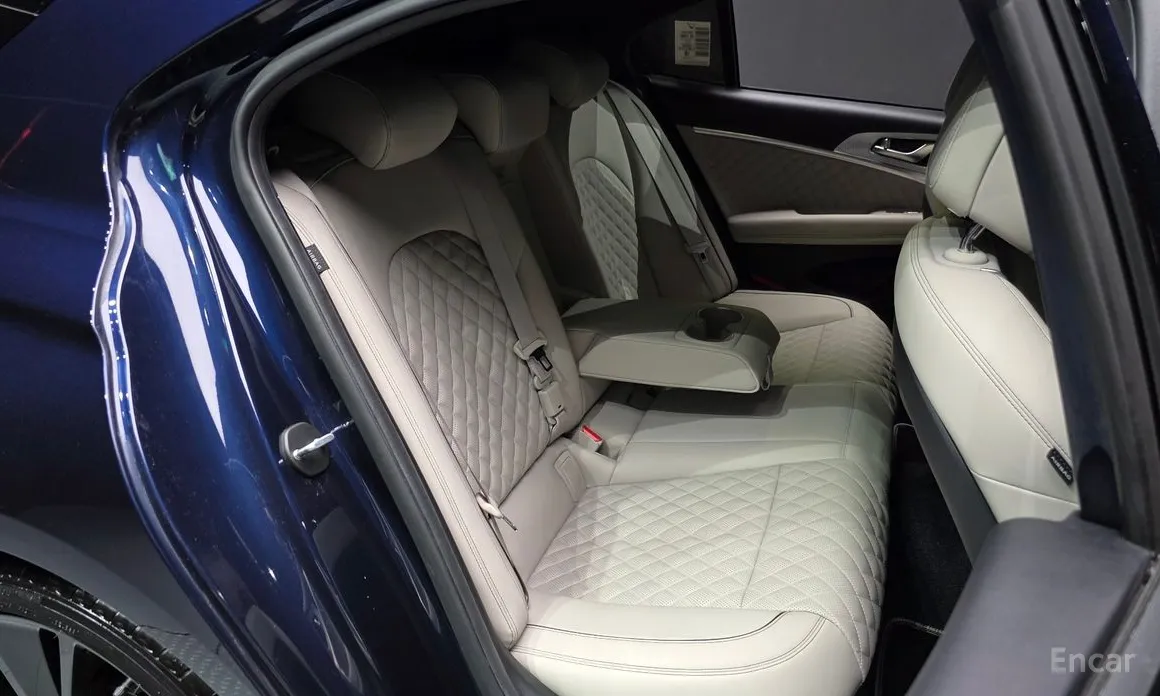 Genesis G70 2022 Gasoline 2.0T 4WD
